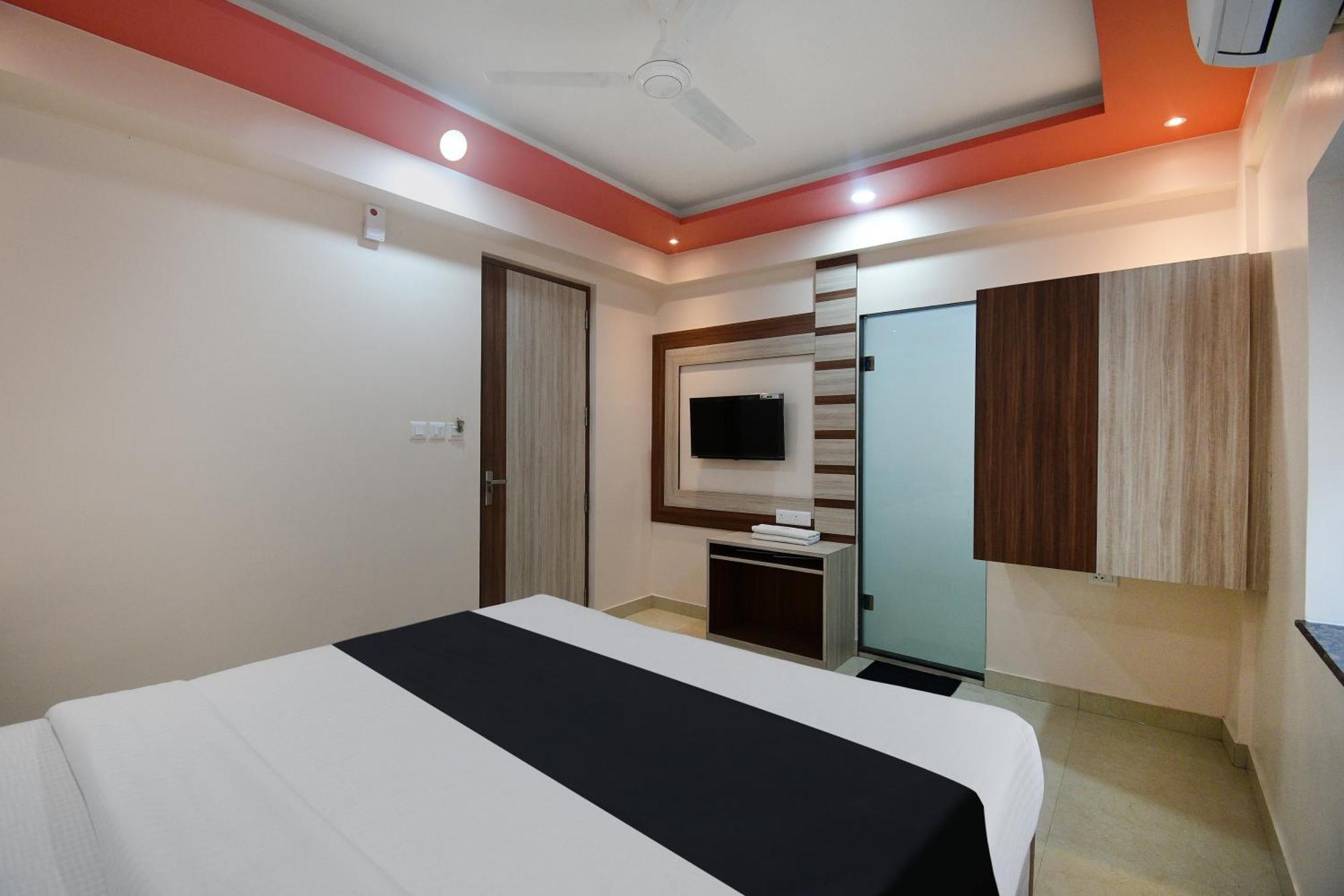 Hotel O Dream Paradise Kolkata Bagian luar foto
