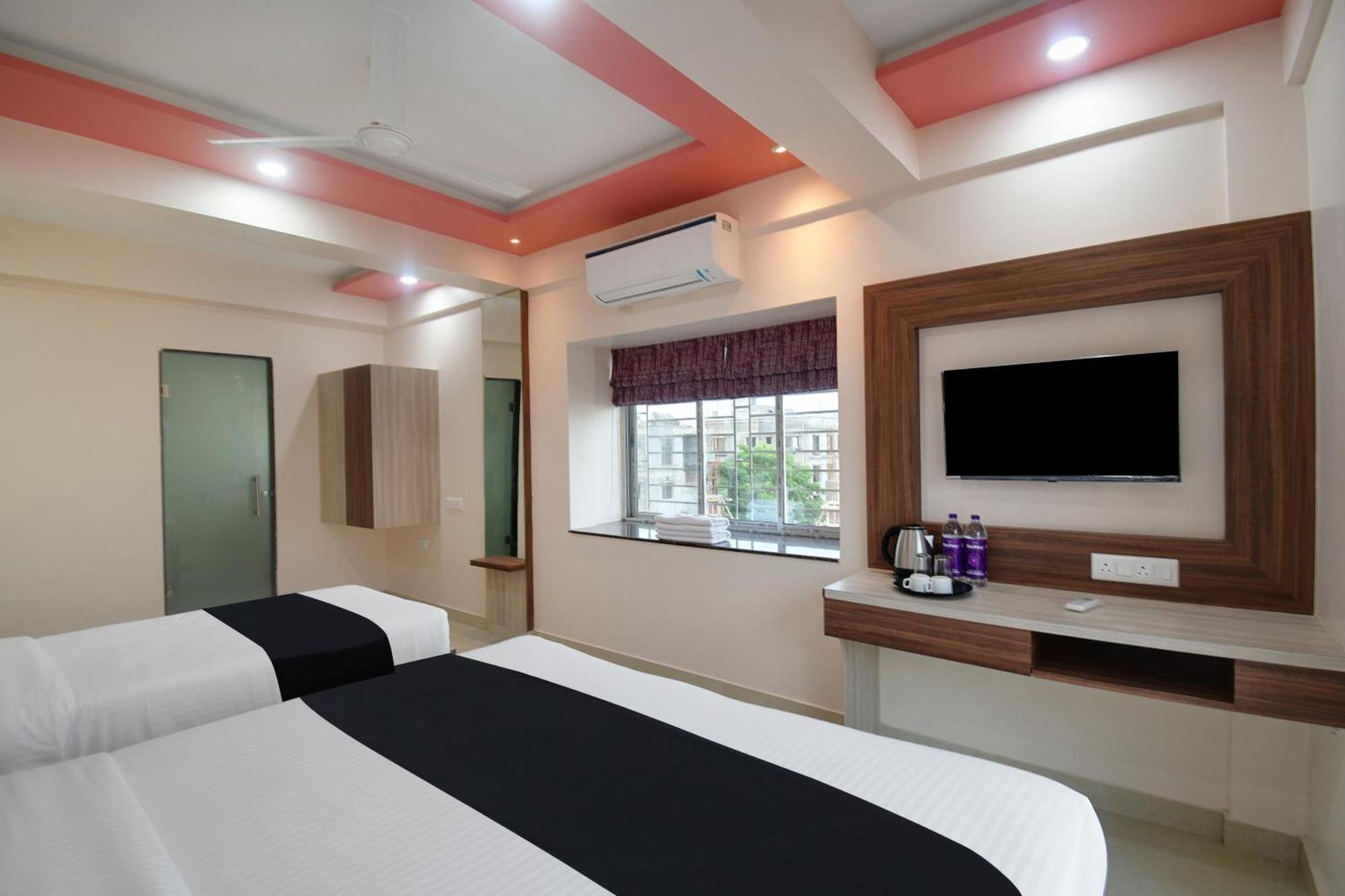 Hotel O Dream Paradise Kolkata Bagian luar foto